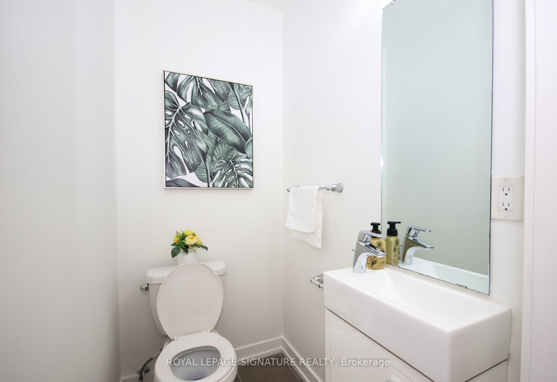 1555 Kingston Rd, #411