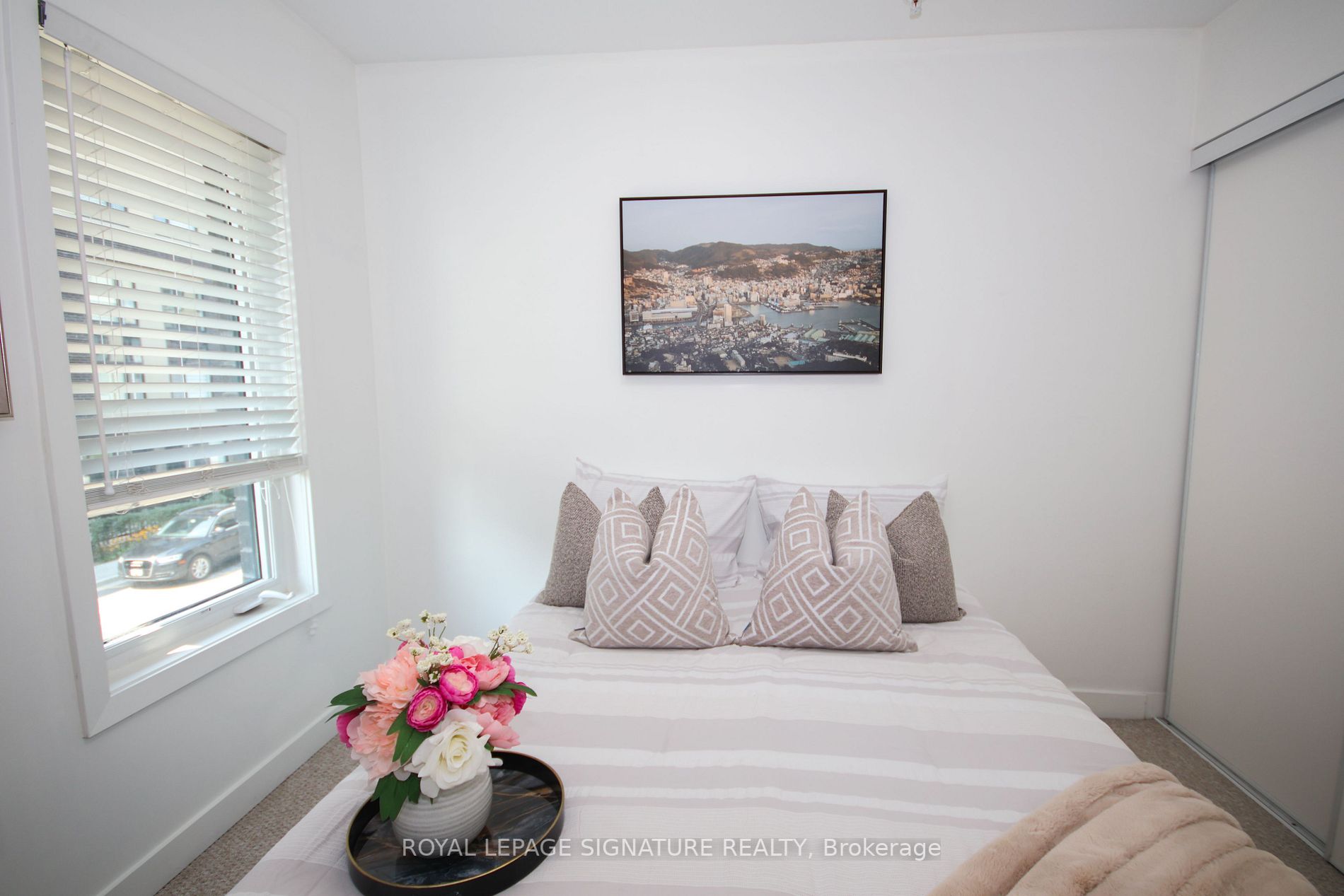 1555 Kingston Rd, #411