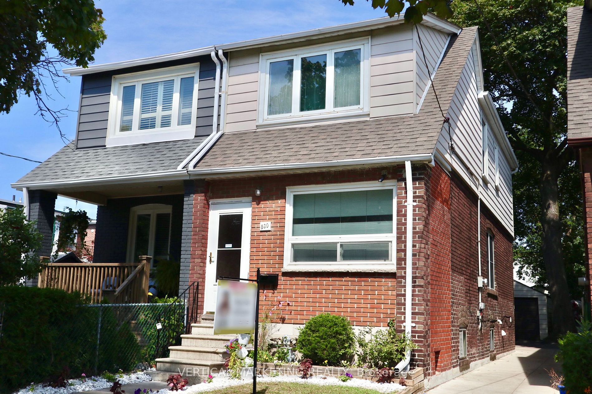 530 Glebeholme Boulevard