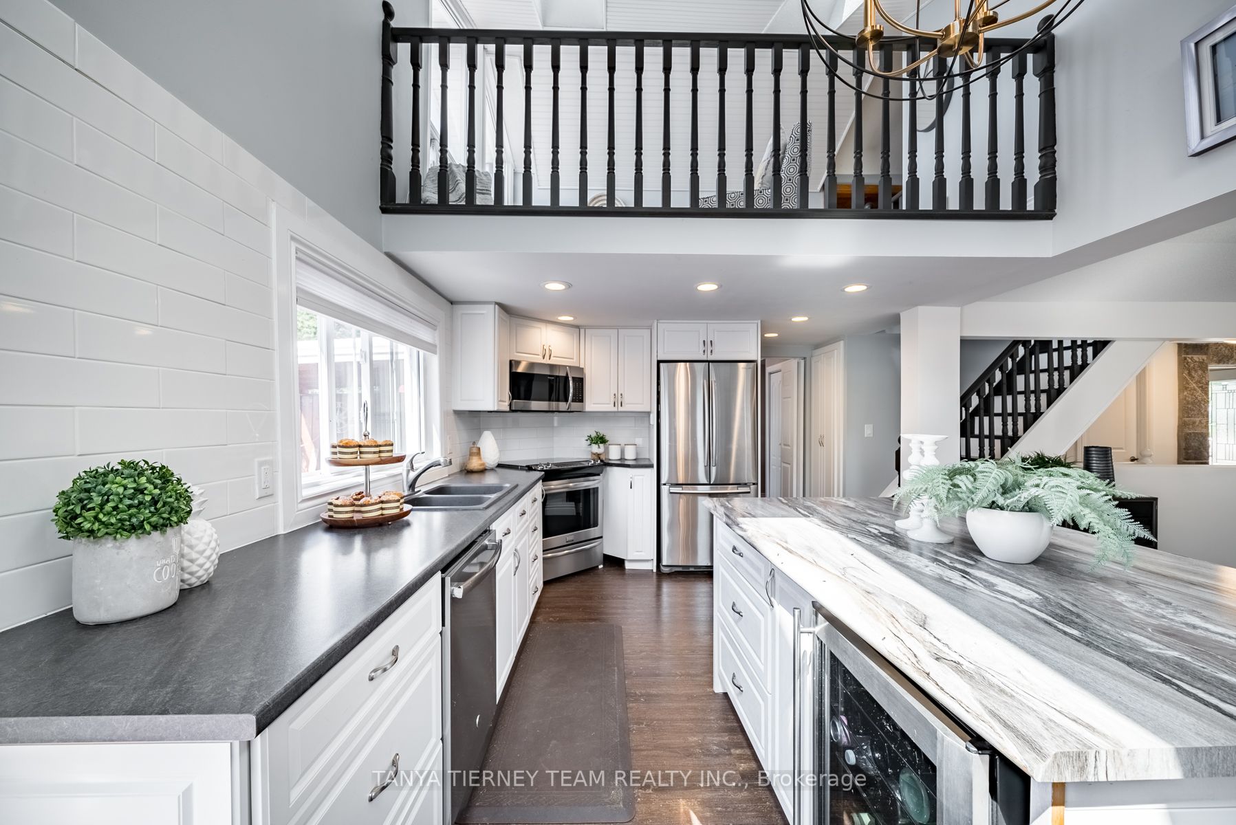 200 Portview Rd