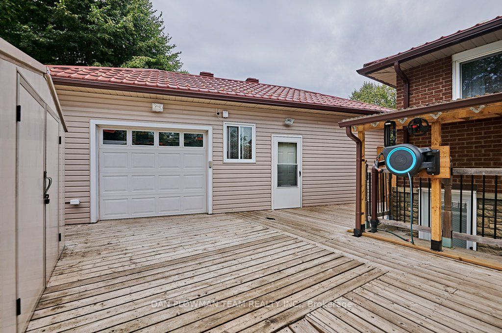 535 Addison Court