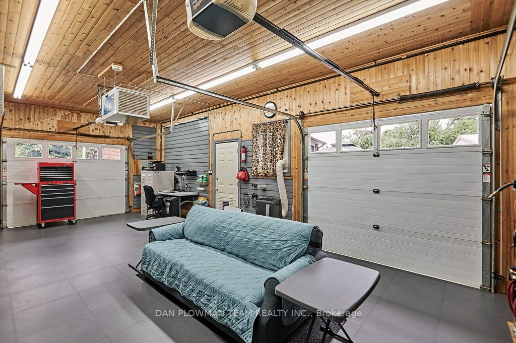 535 Addison Court