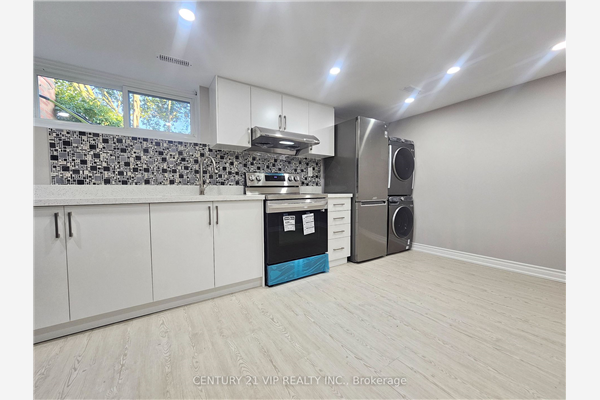 3 Heatherington Dr, Toronto