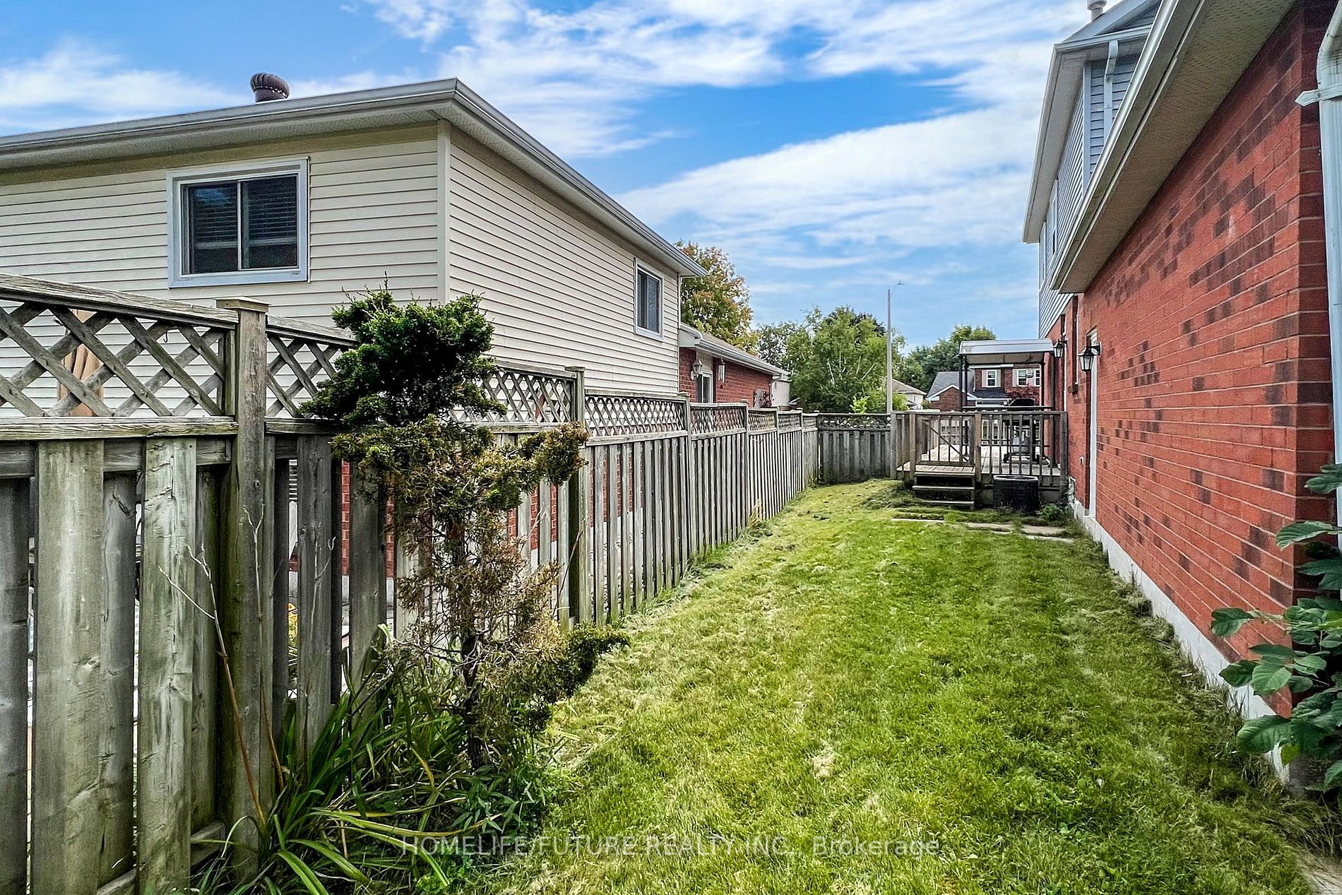 63 Stanford Cres