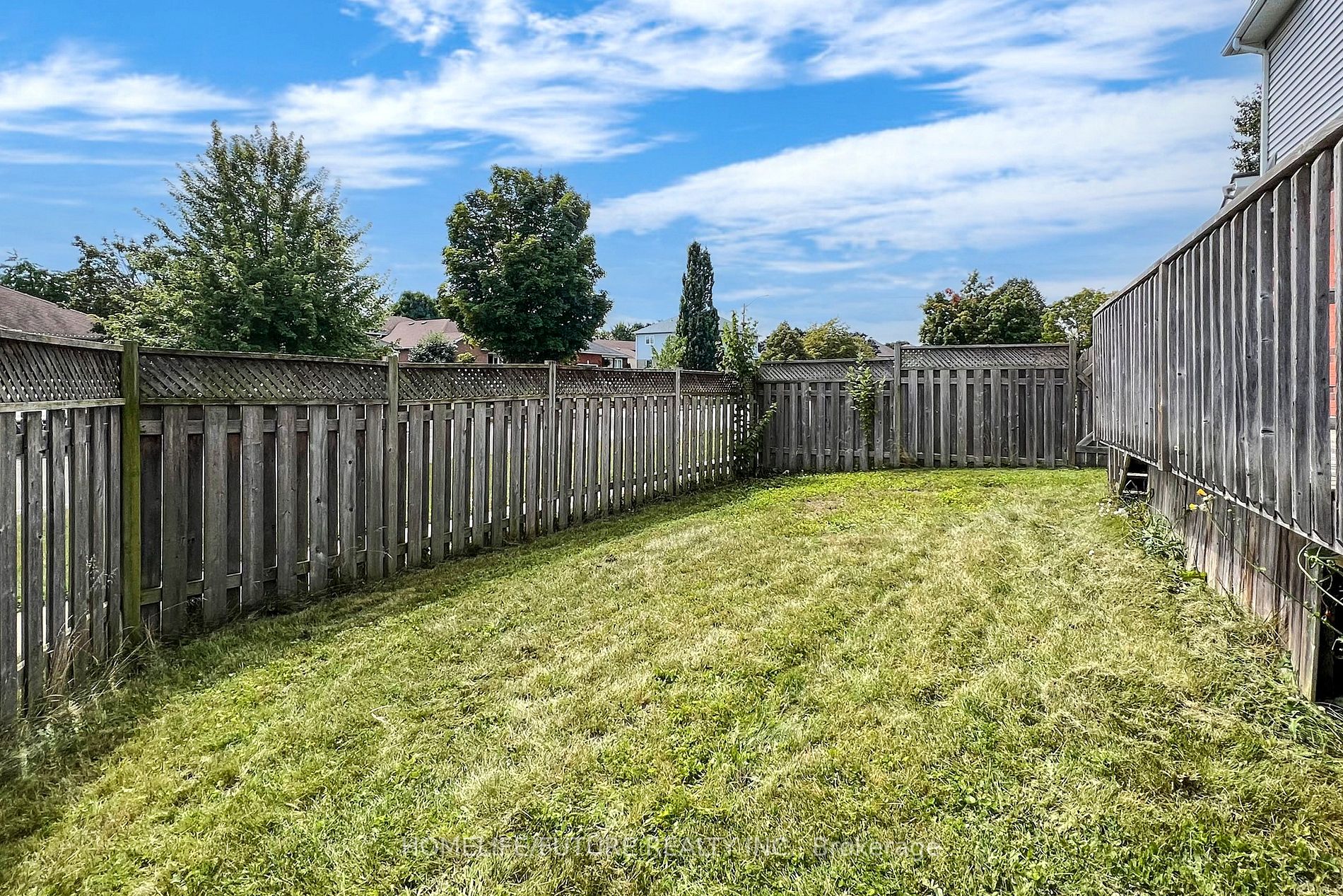 63 Stanford Cres