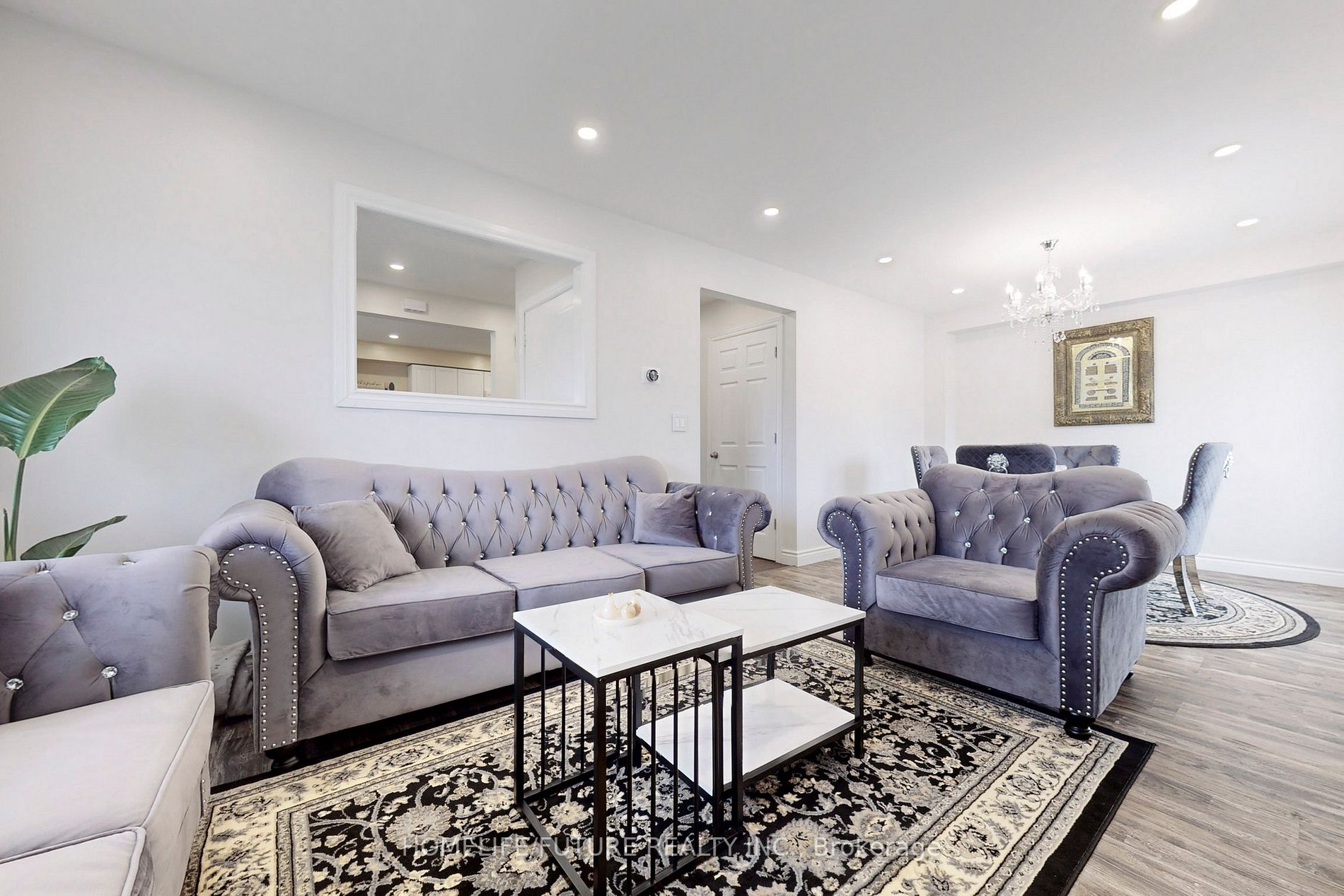 63 Stanford Cres