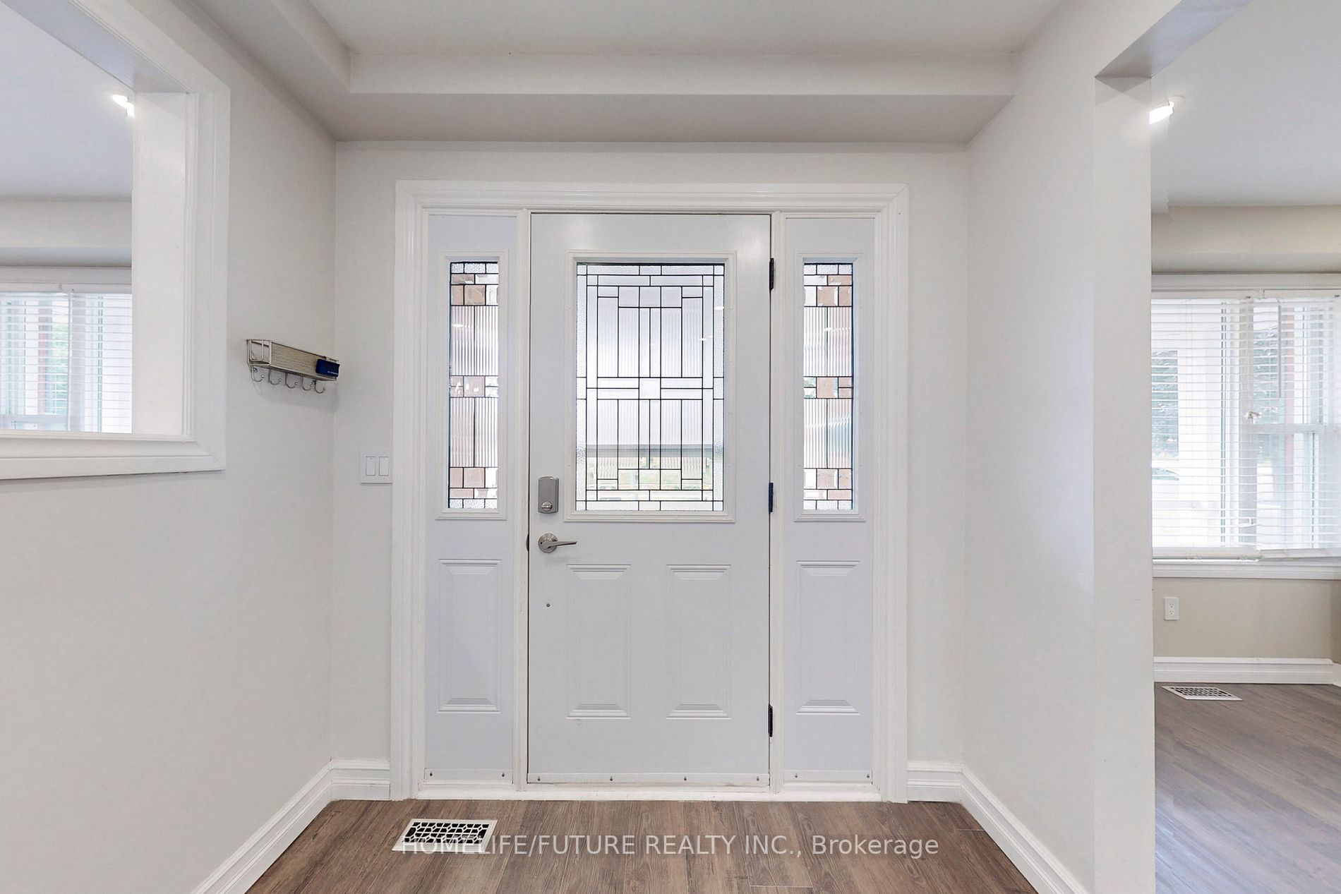 63 Stanford Cres