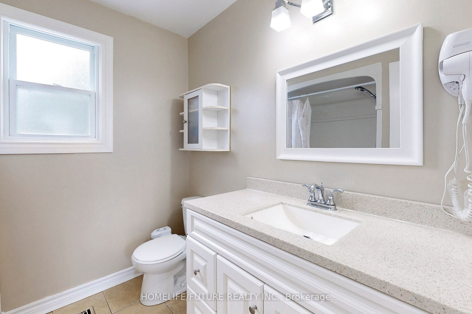 63 Stanford Cres