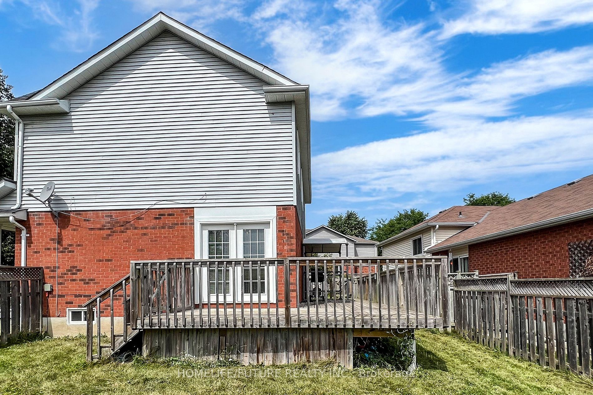 63 Stanford Cres
