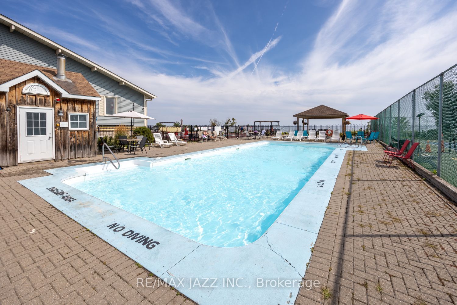 26 Pineridge Cres