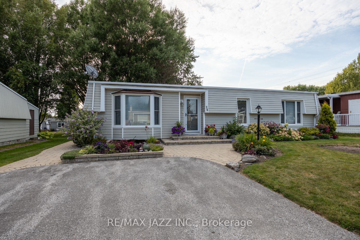 26 Pineridge Cres
