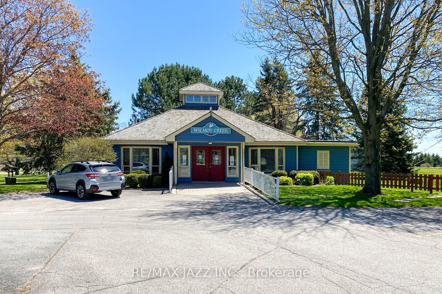 26 Pineridge Cres
