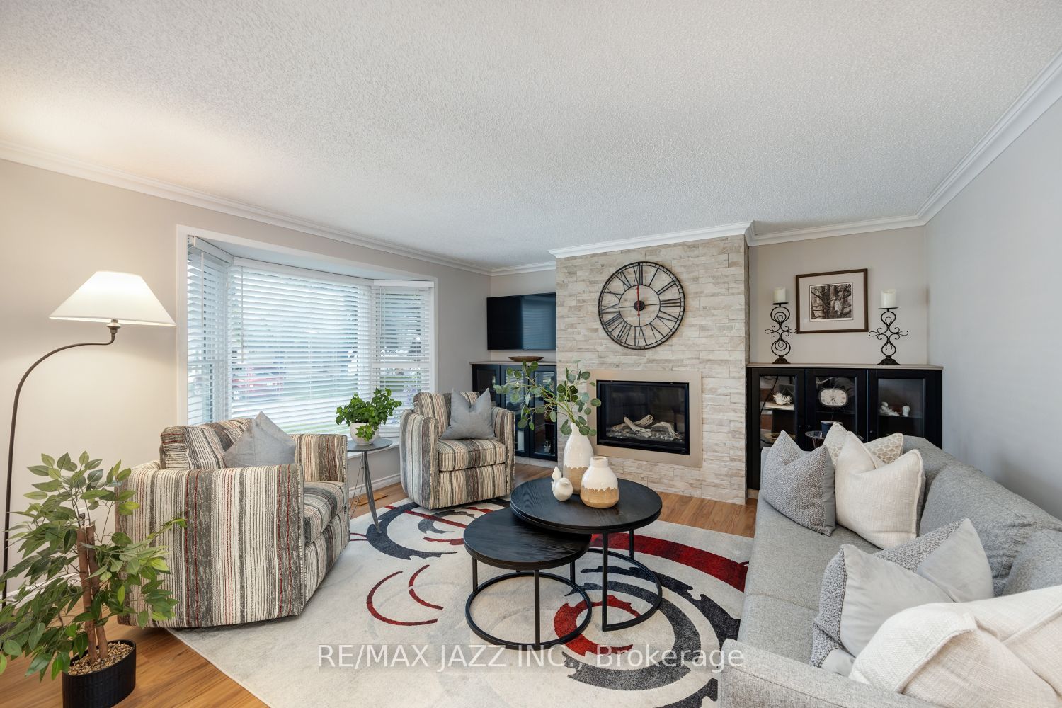 26 Pineridge Cres