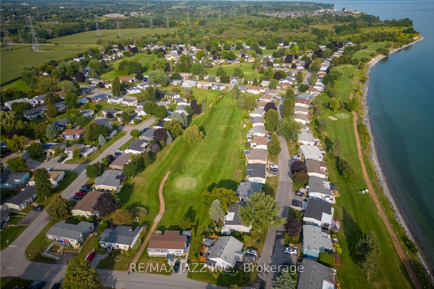 26 Pineridge Cres