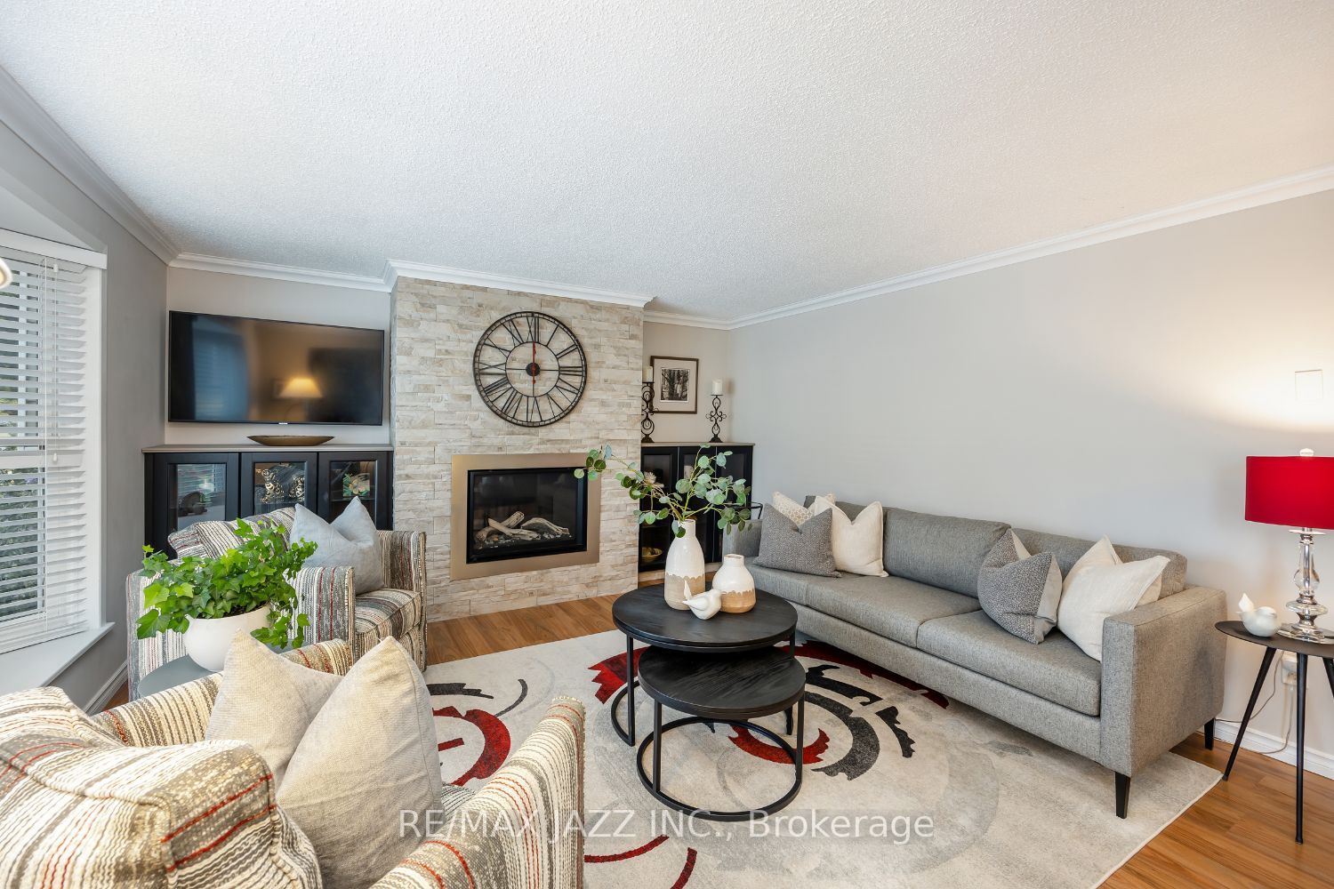 26 Pineridge Cres