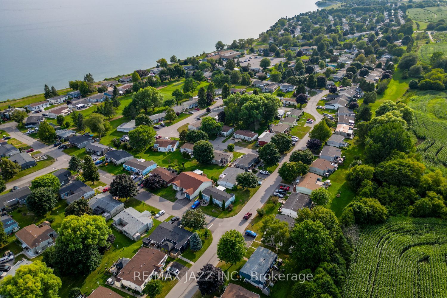 26 Pineridge Cres