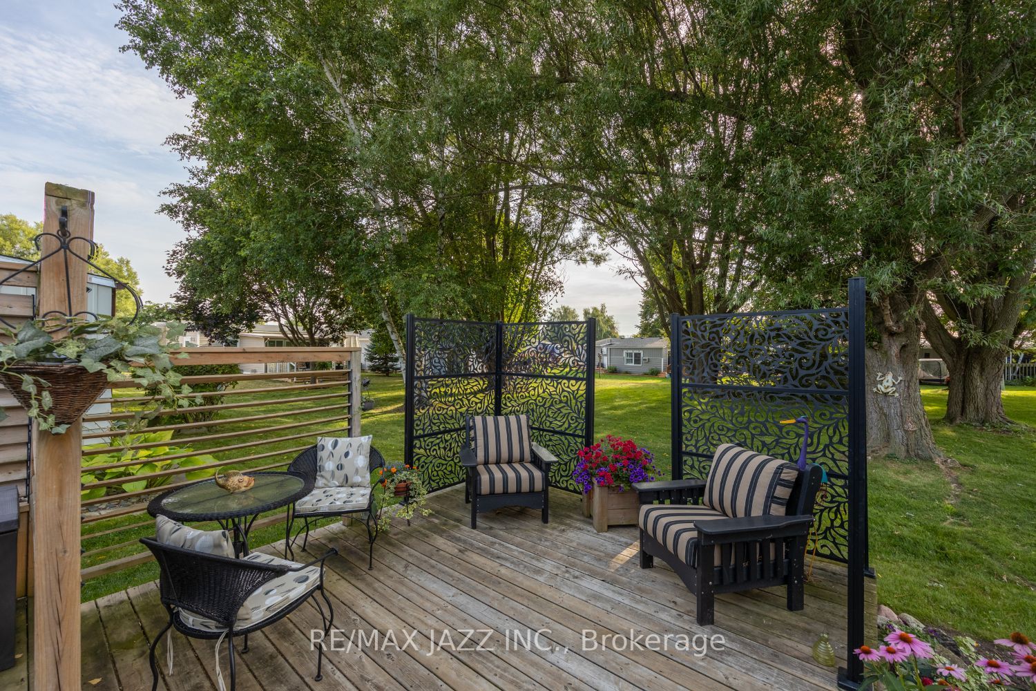 26 Pineridge Cres