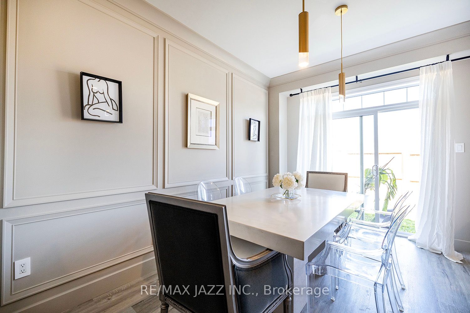 21 Brent Cres
