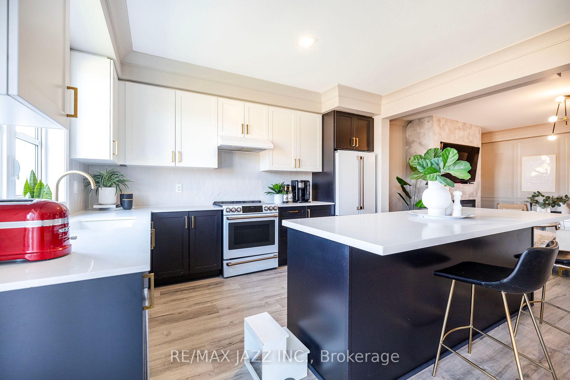 21 Brent Cres
