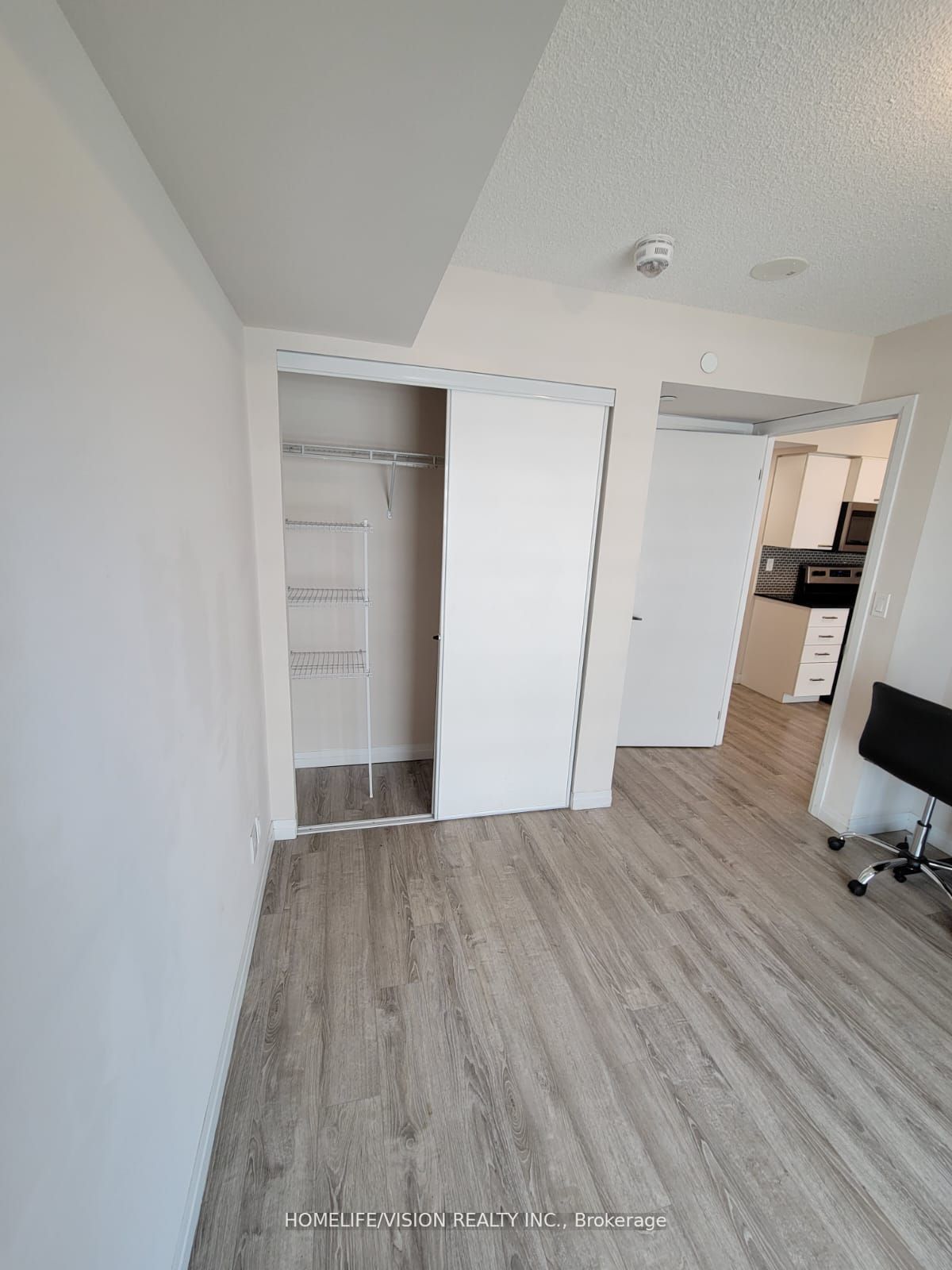 2152 Lawrence Ave E, #604