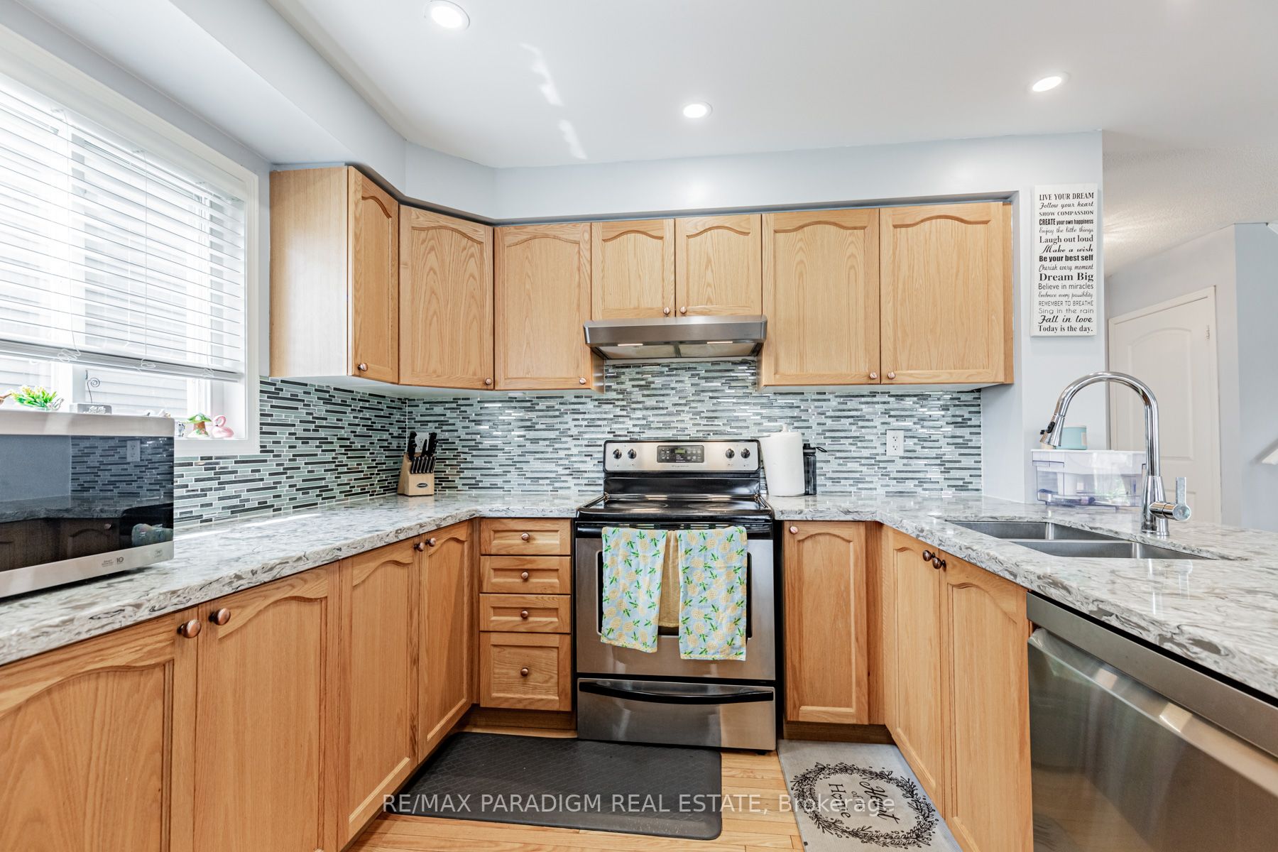 115 Honeyman Dr