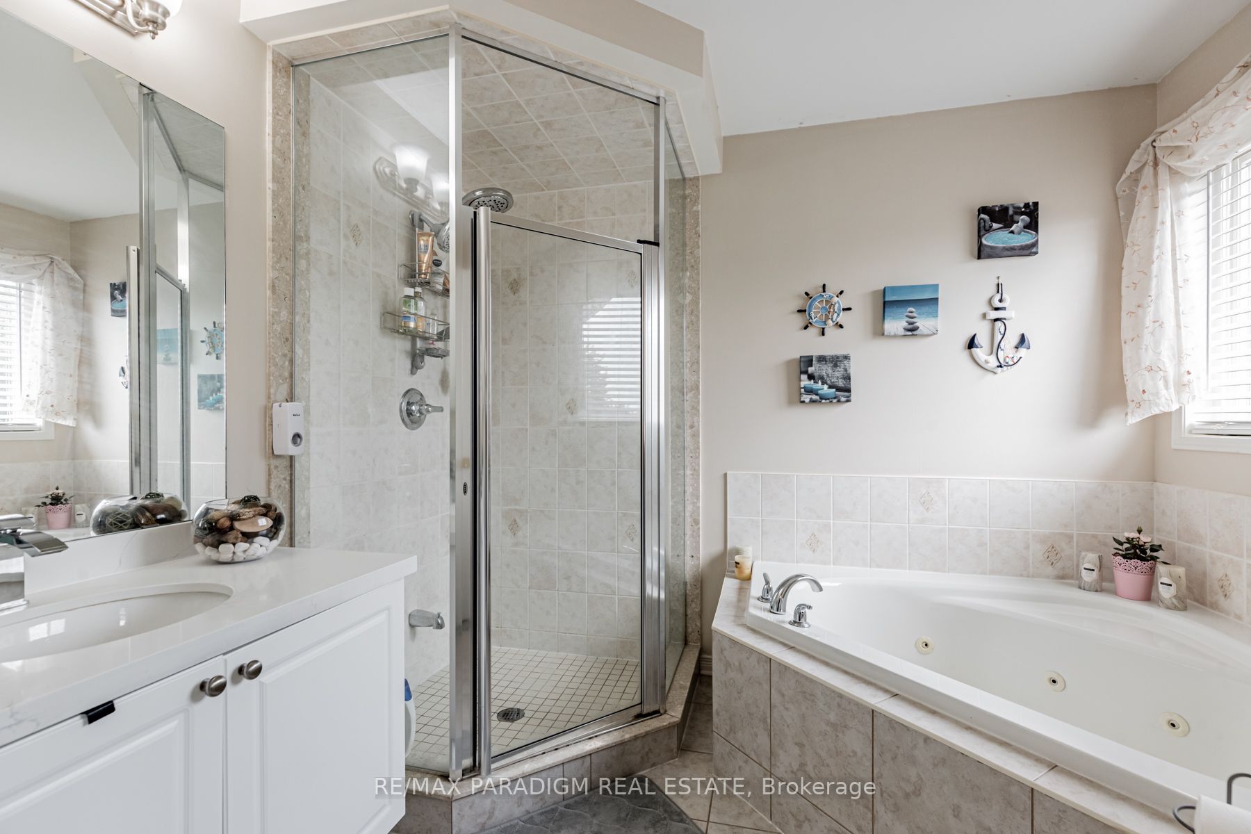 115 Honeyman Dr