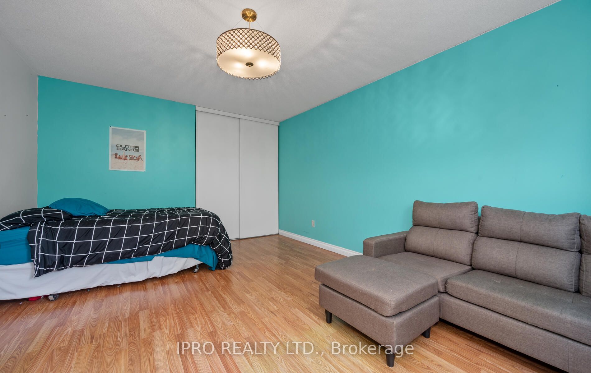 10 Mayflower St