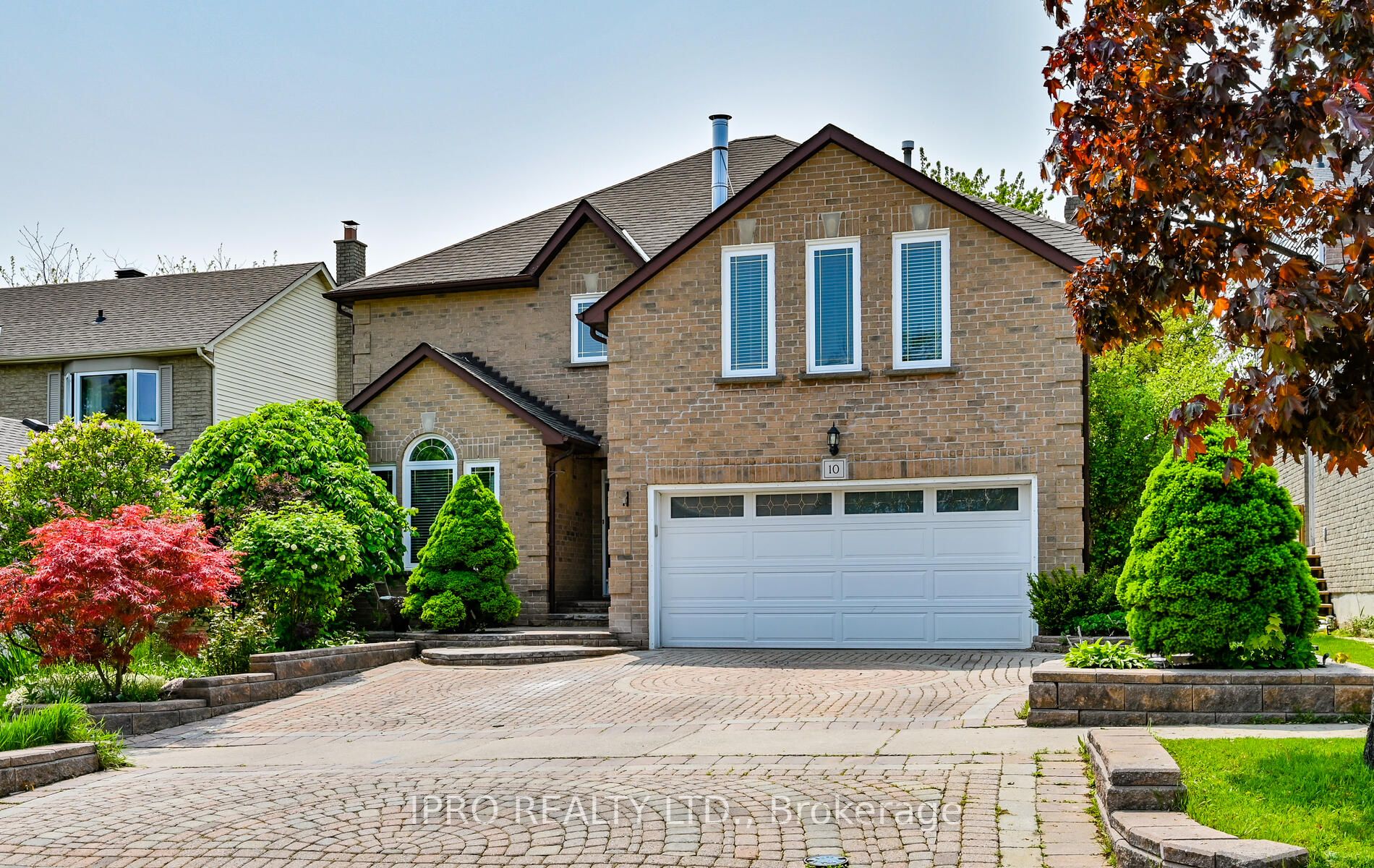 10 Mayflower St