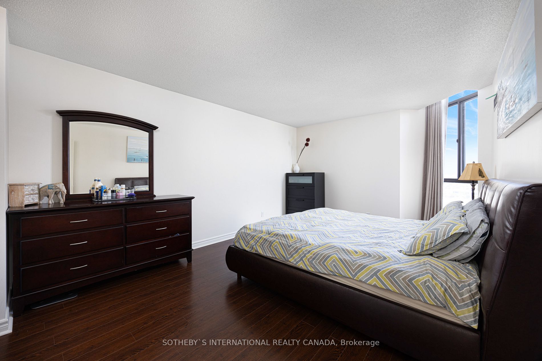 25 Bamburgh Circ, #Ph29