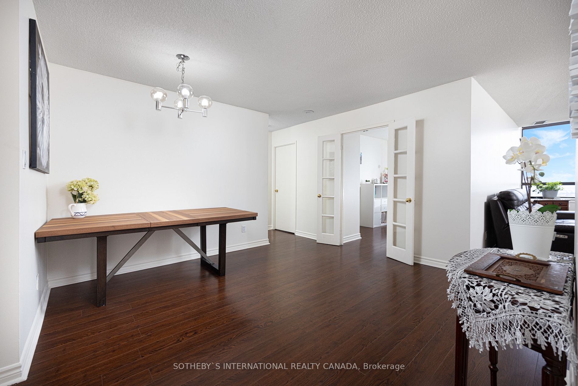 25 Bamburgh Circ, #Ph29