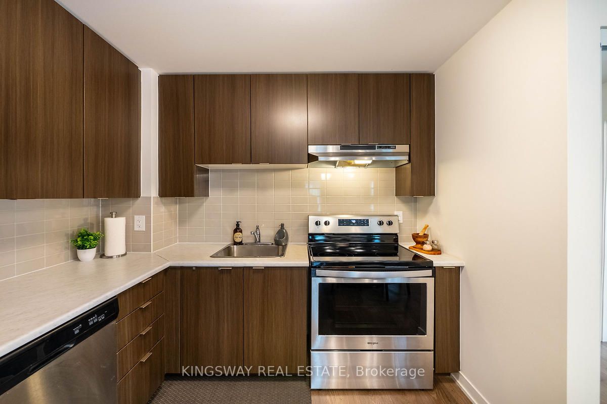 70 Orchid Place Dr, #Unit 12