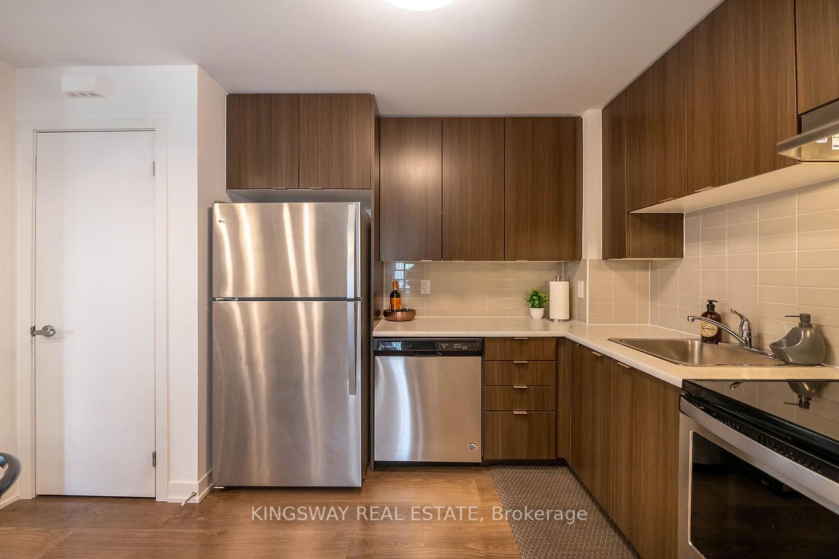 70 Orchid Place Dr, #Unit 12