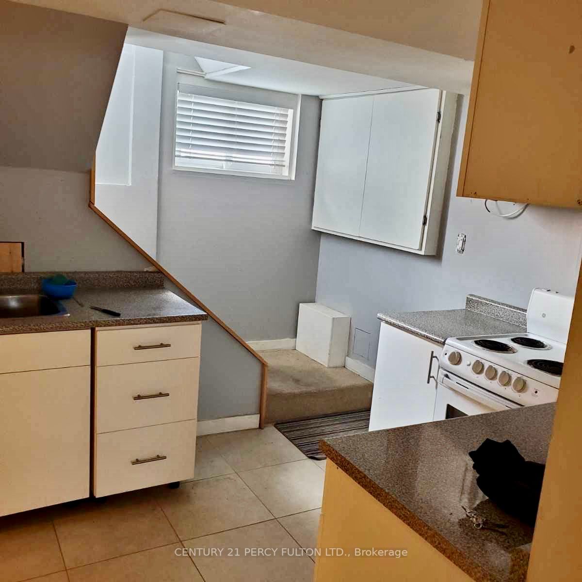 68 Sunnypoint Cres