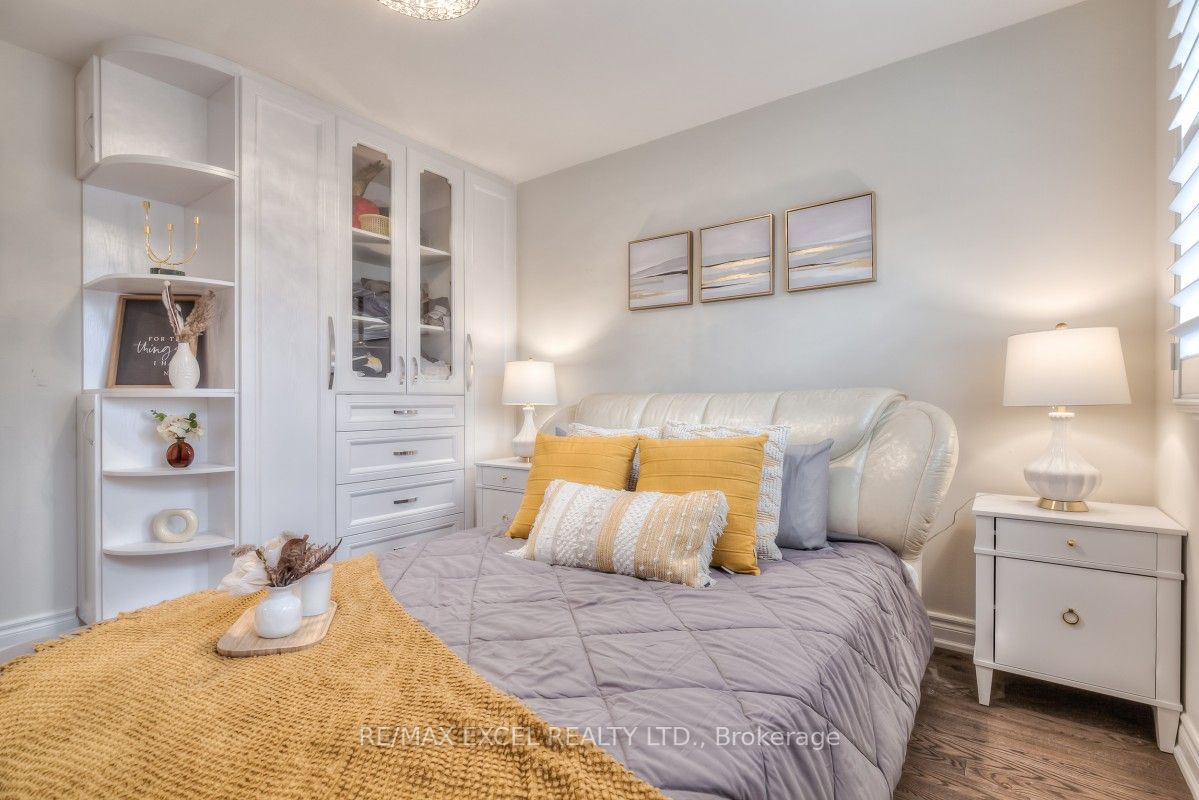 119 Chapel Park Sq