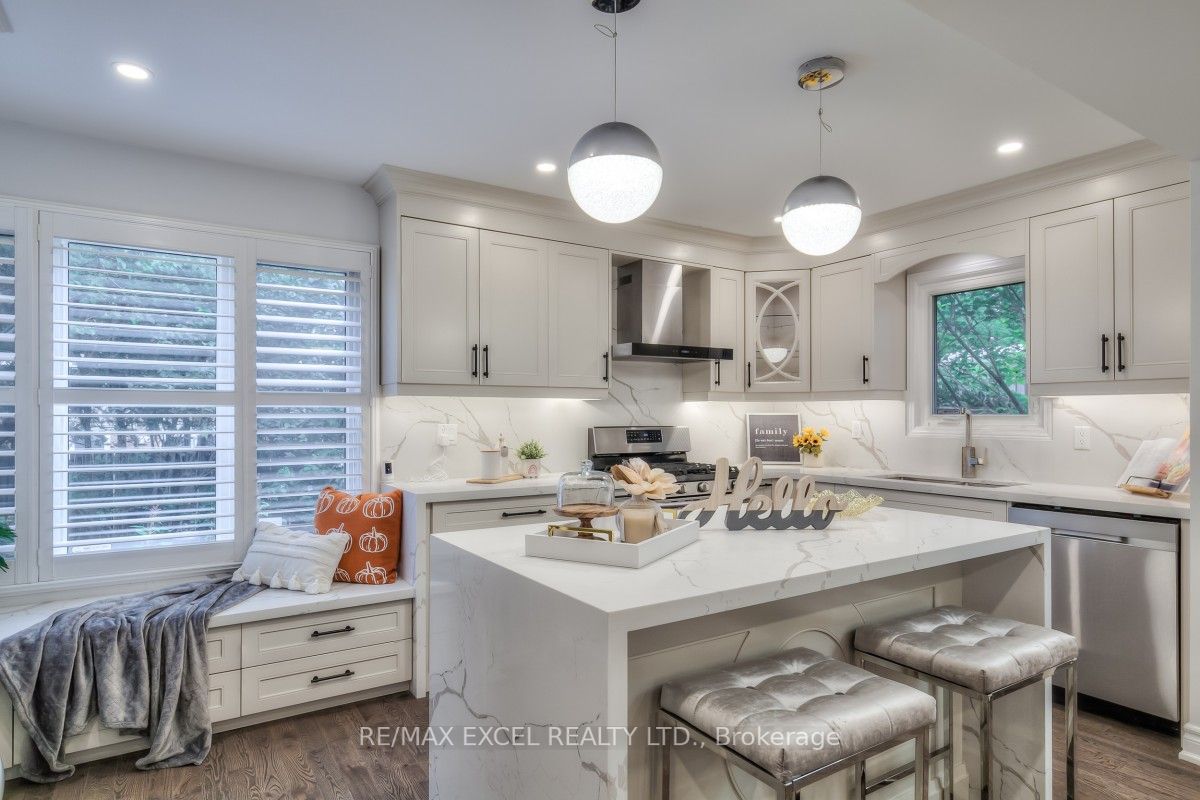 119 Chapel Park Sq