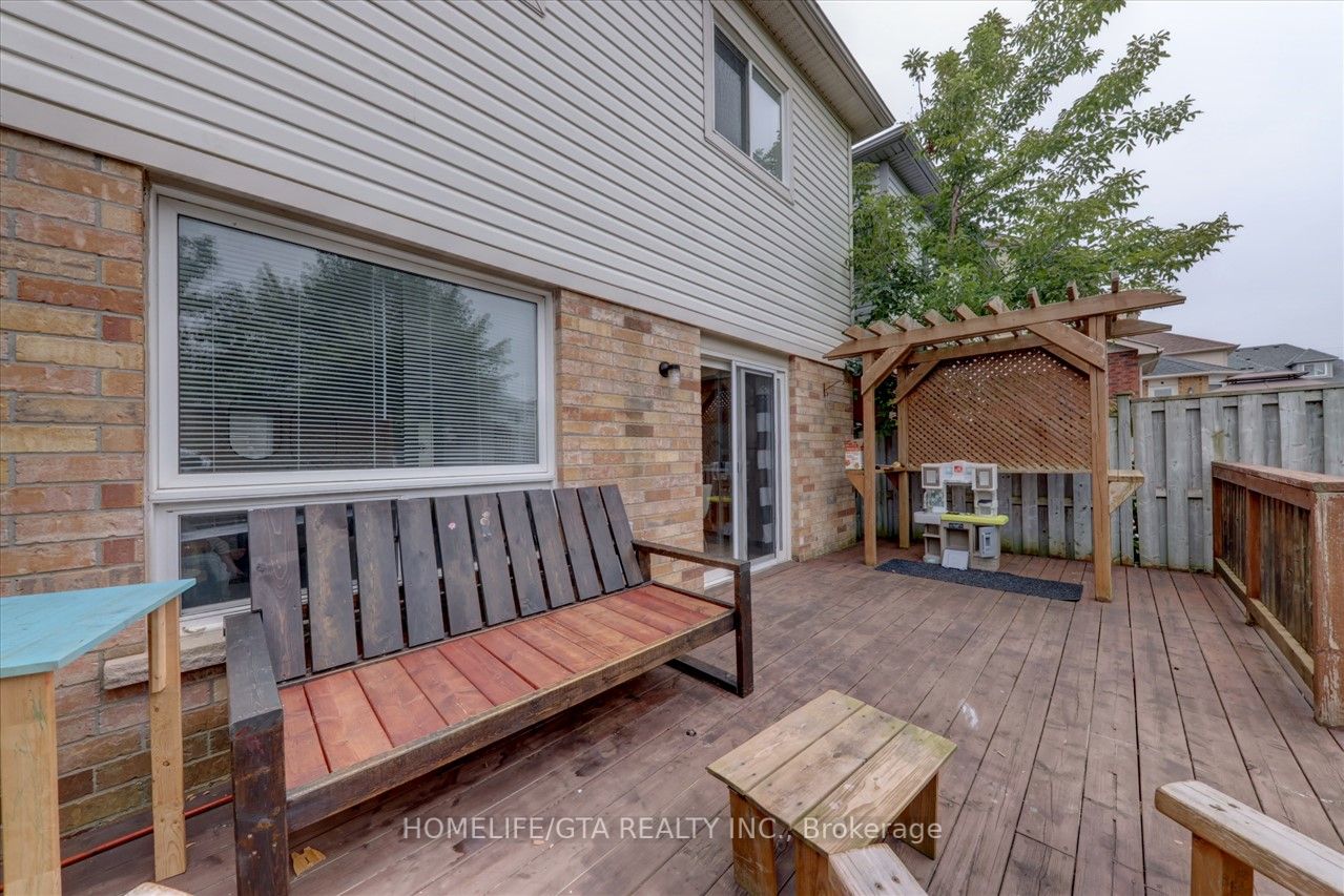 48 Staples Avenue