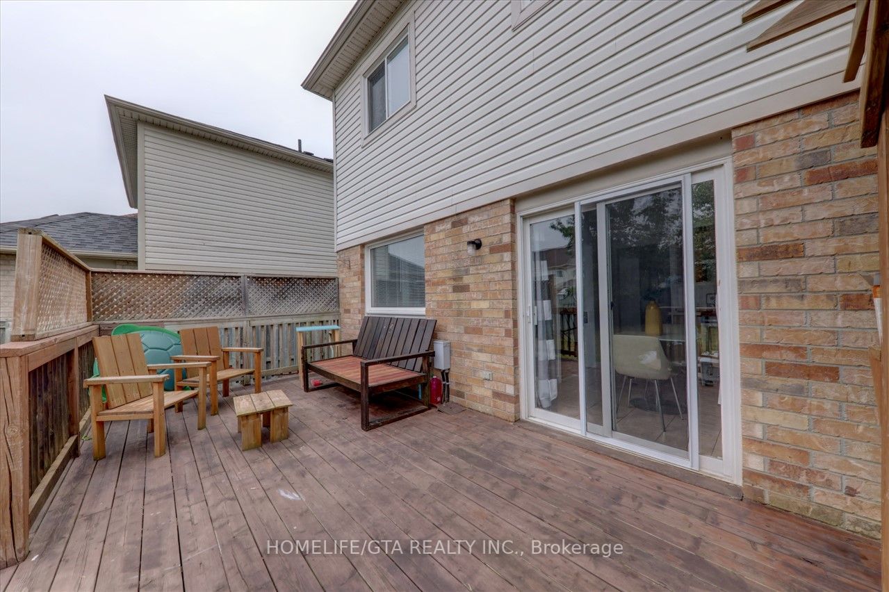 48 Staples Avenue