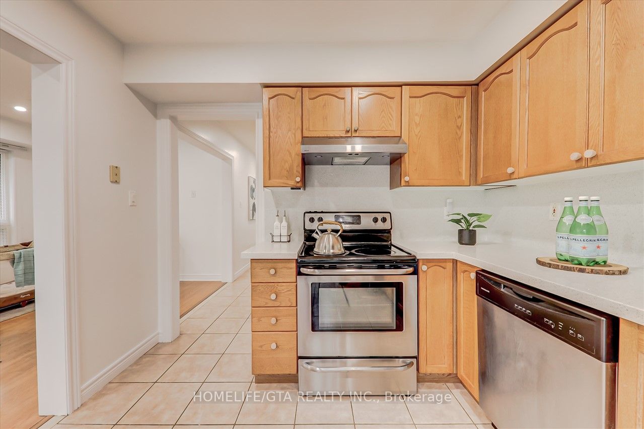 48 Staples Avenue