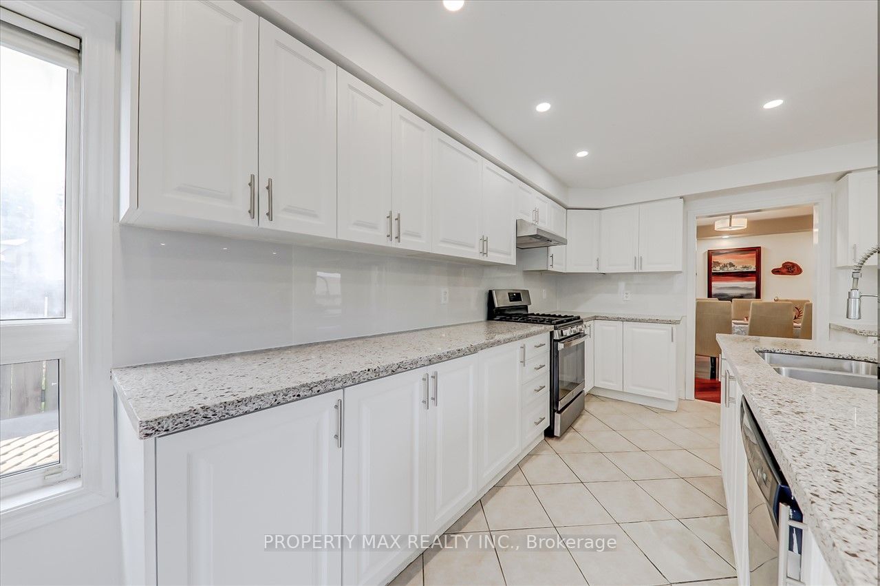 163 Millburn Dr