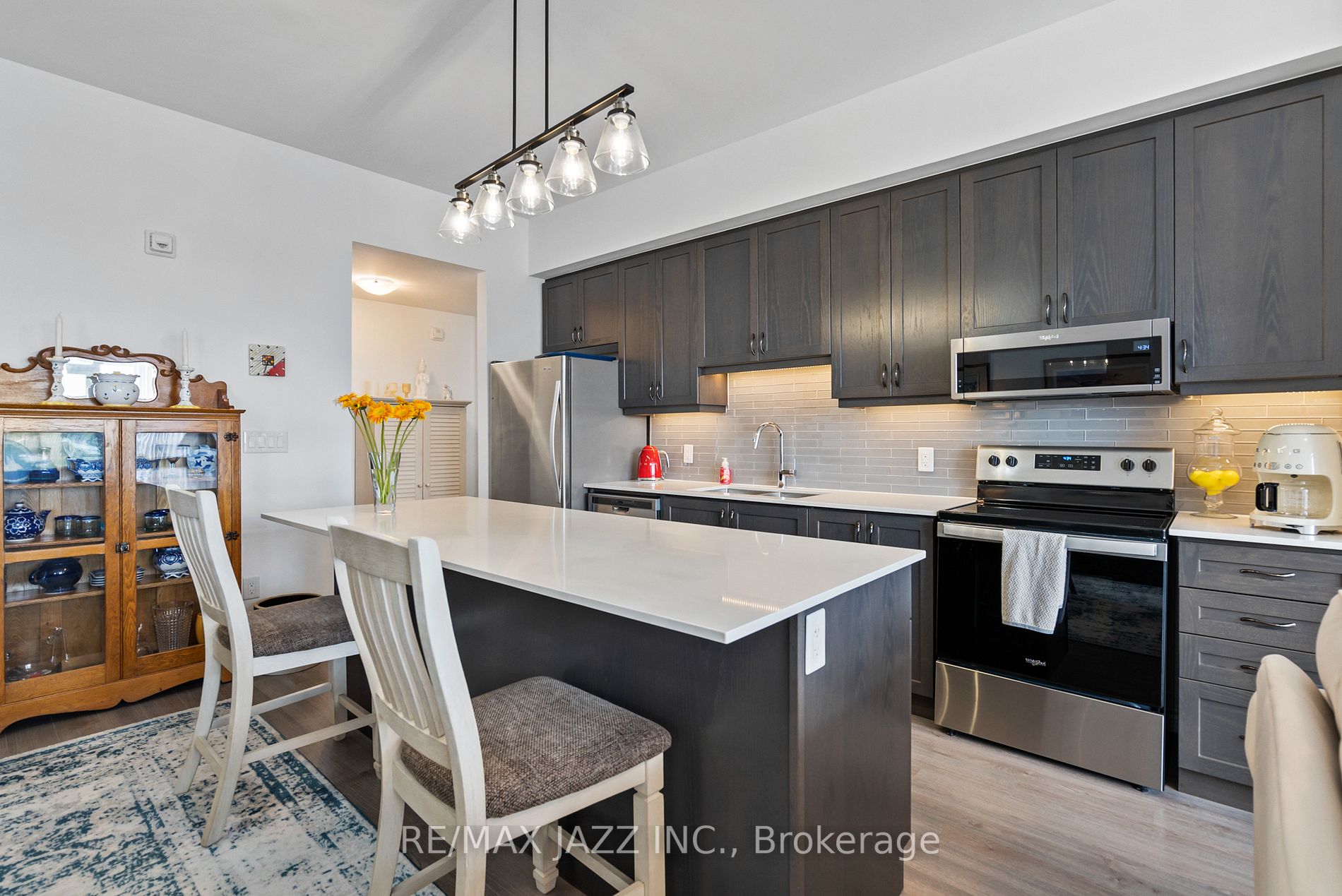 109 King Ave E, #605