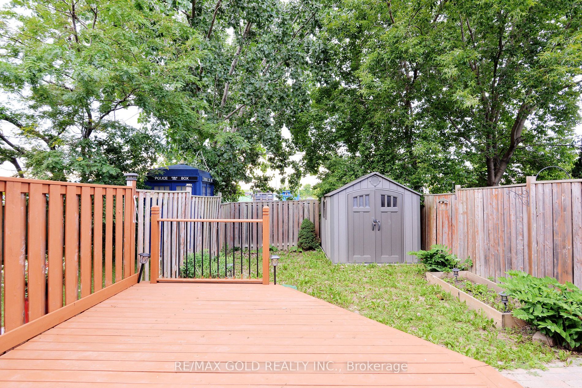 111 Whitefoot Crescent