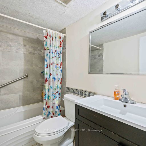 1 Massey Sq, #2002