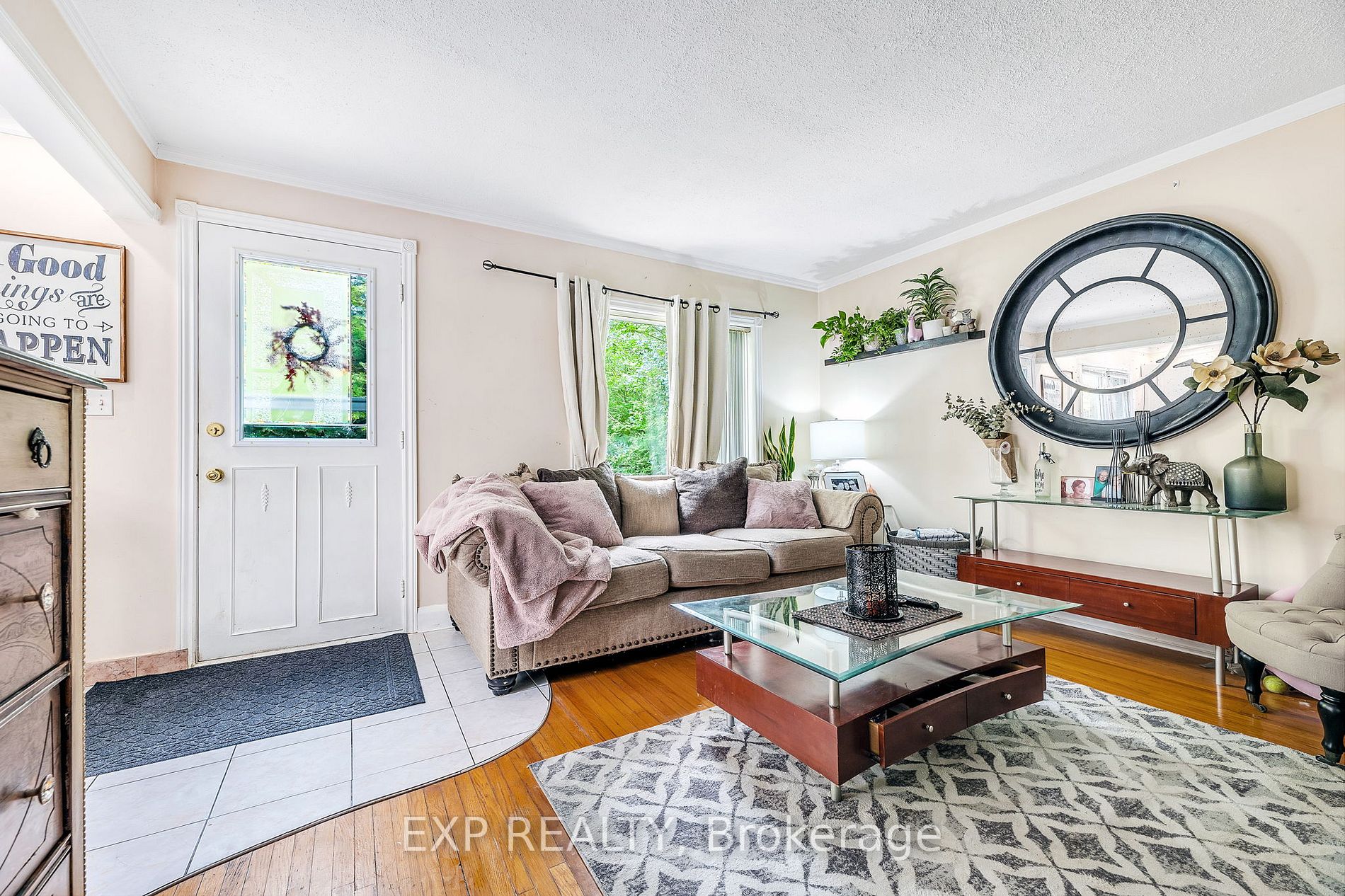 300 Chestnut Street W