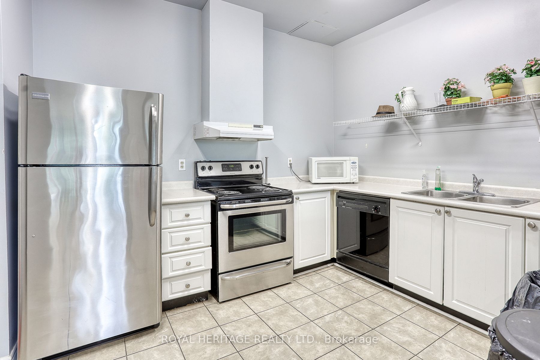 1665 Pickering Pkwy, #610