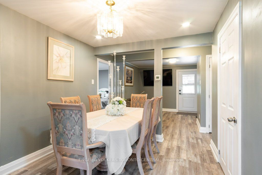 1628 Rossland Road E