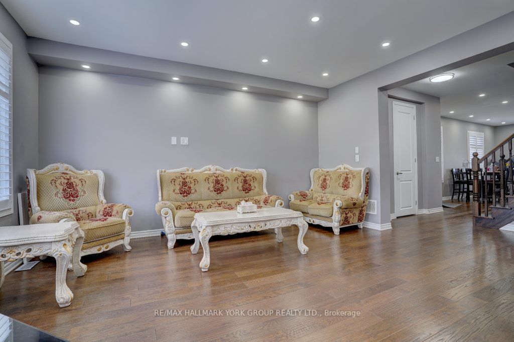 23 Kilmarnock Crescent