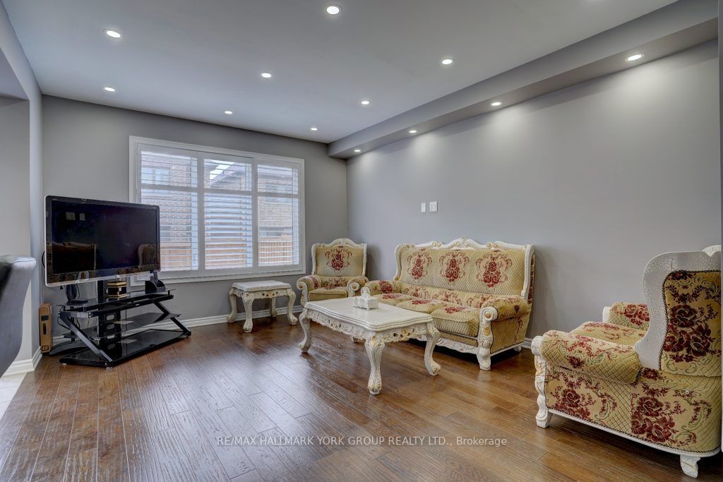 23 Kilmarnock Crescent