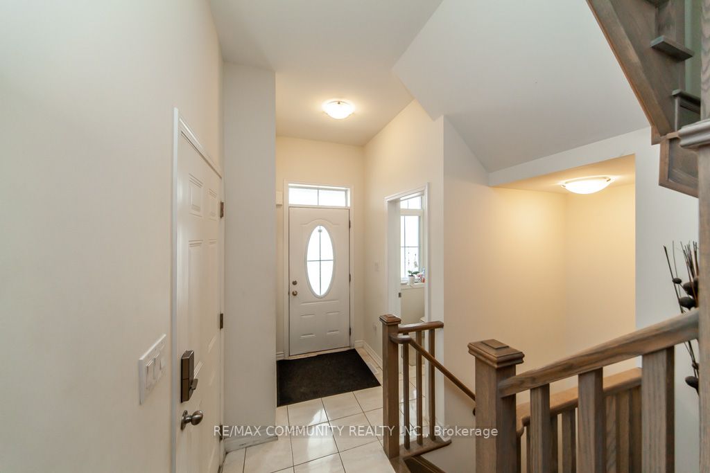 6 Westfield Dr