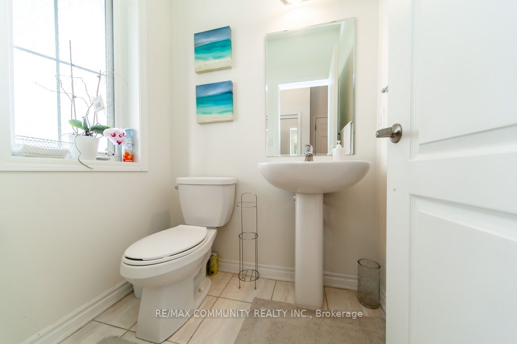 6 Westfield Dr