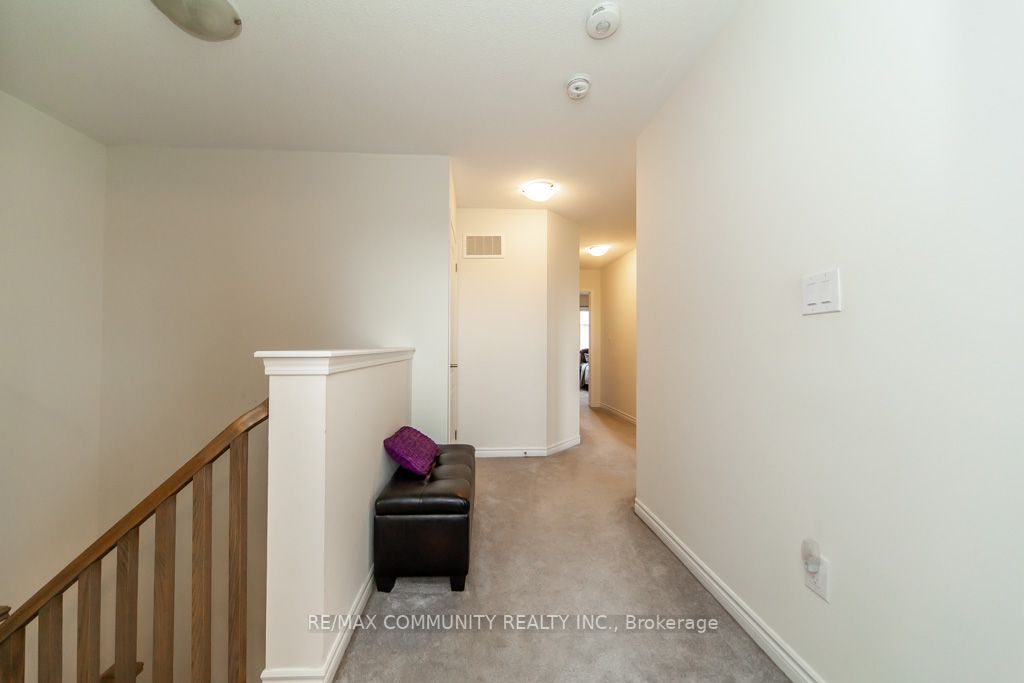 6 Westfield Dr